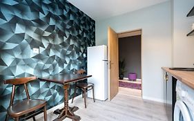 Felicity Apartment By The Park