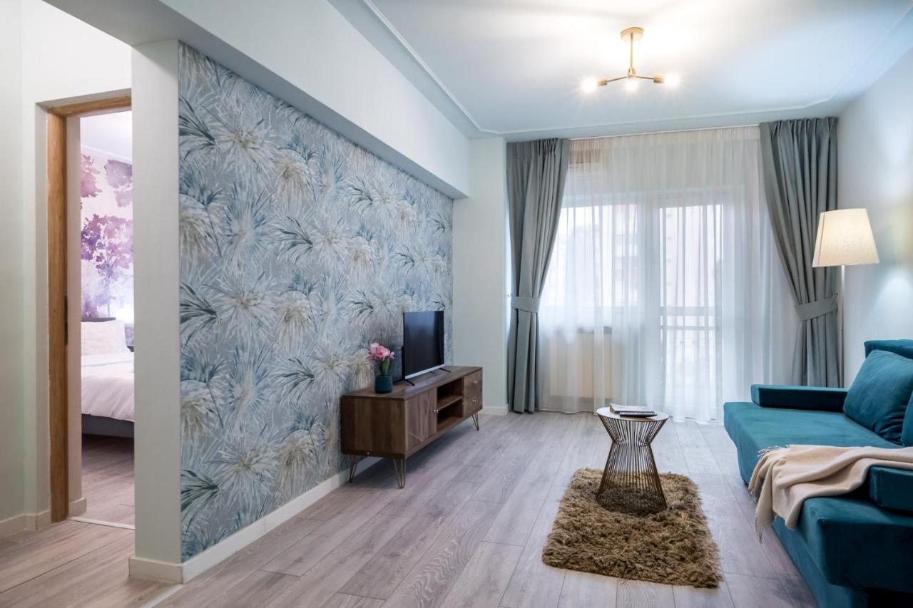 Felicity Apartment By The Park Бухарест Экстерьер фото