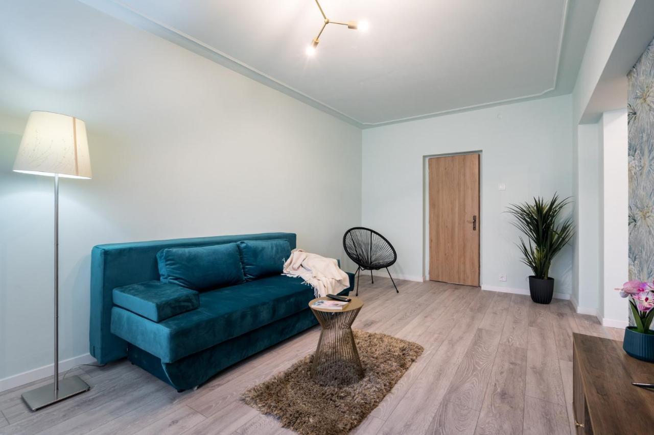 Felicity Apartment By The Park Бухарест Экстерьер фото